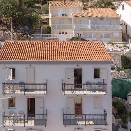 Brand New Apt W Balcony & Perfect Seaview At Center Χβαρ Εξωτερικό φωτογραφία