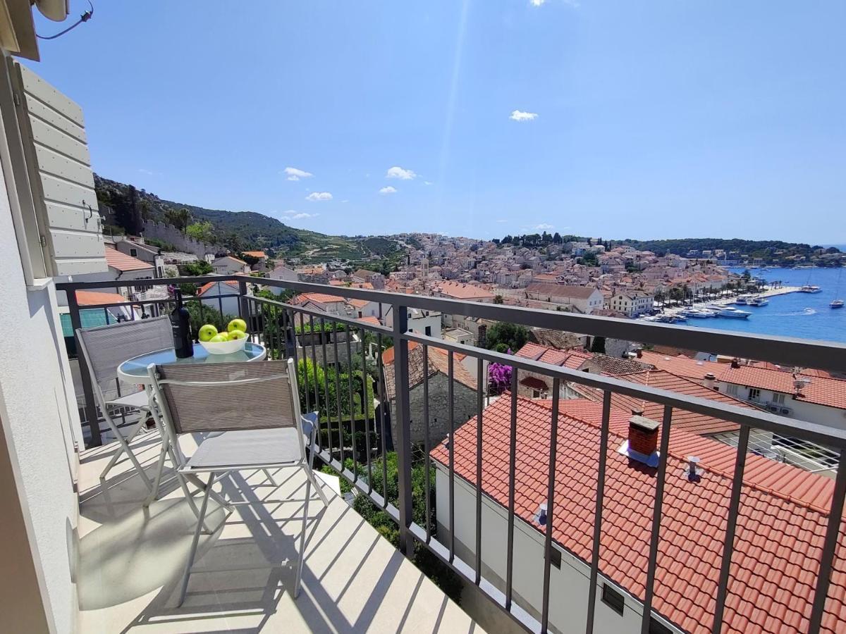Brand New Apt W Balcony & Perfect Seaview At Center Χβαρ Εξωτερικό φωτογραφία