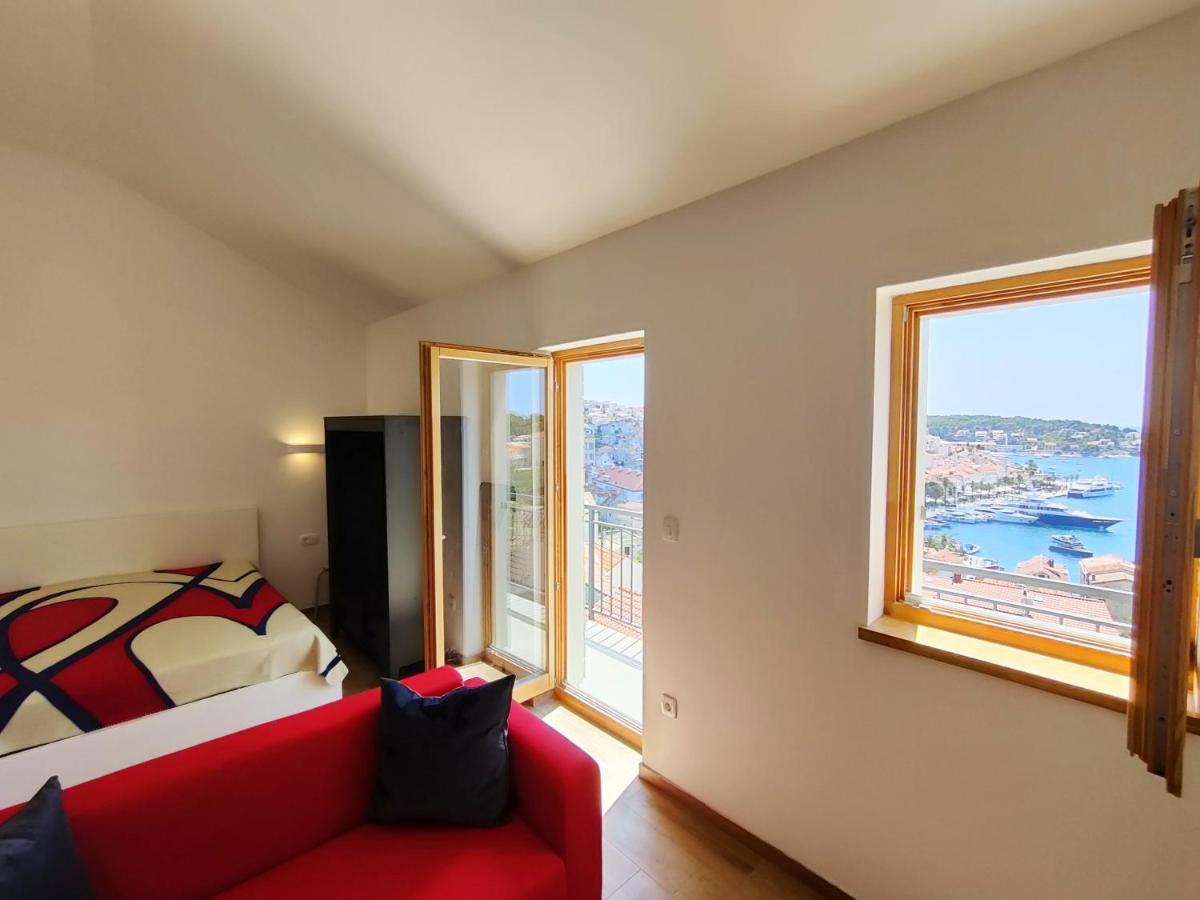 Brand New Apt W Balcony & Perfect Seaview At Center Χβαρ Εξωτερικό φωτογραφία