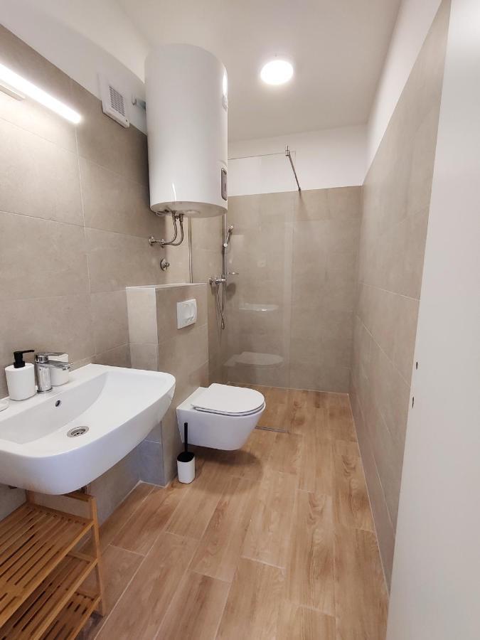 Brand New Apt W Balcony & Perfect Seaview At Center Χβαρ Εξωτερικό φωτογραφία