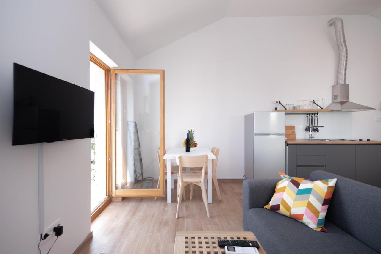 Brand New Apt W Balcony & Perfect Seaview At Center Χβαρ Εξωτερικό φωτογραφία