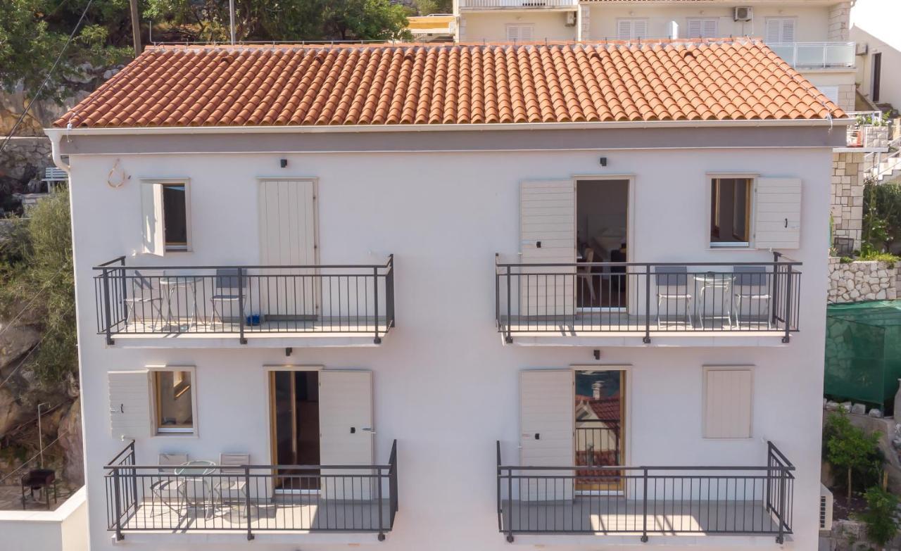 Brand New Apt W Balcony & Perfect Seaview At Center Χβαρ Εξωτερικό φωτογραφία