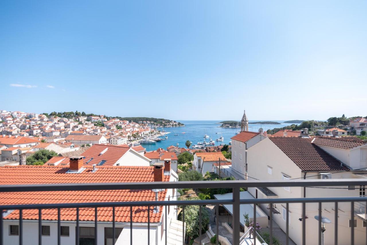 Brand New Apt W Balcony & Perfect Seaview At Center Χβαρ Εξωτερικό φωτογραφία
